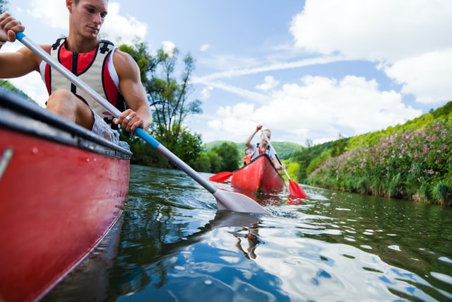Kayak vs Canoe